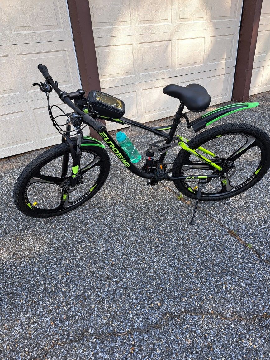 Like New 27.5 Inche Bike 21 Speed 300 $