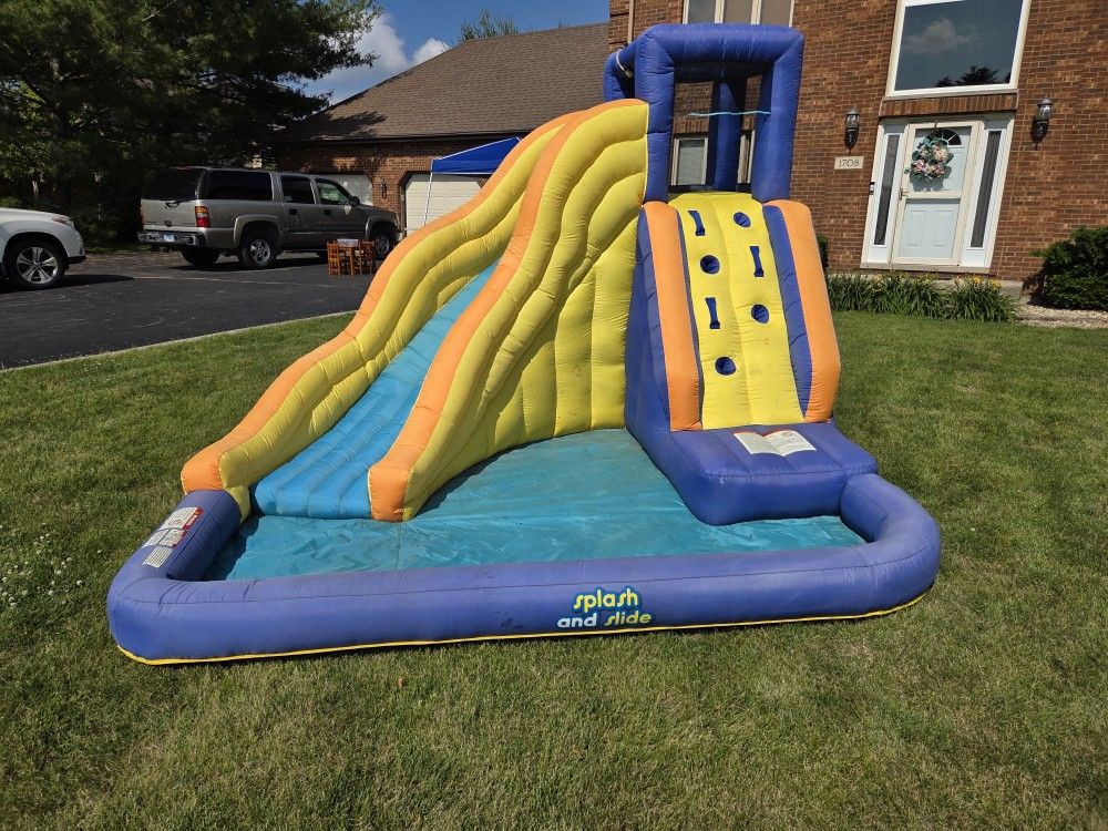 Splash Station Inflatable Water Slide