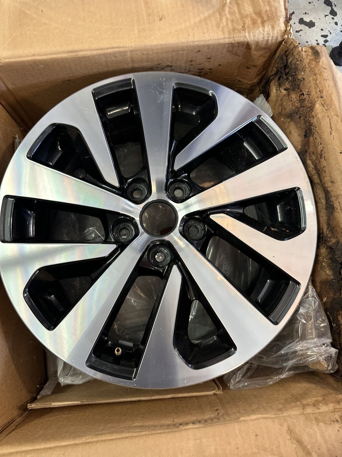 2019-2023 Subaru Outback Wheels (2)