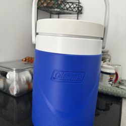 Coleman 1-Gallon Beverage Cooler Jug, Blue