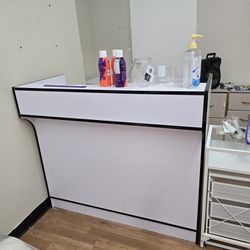 Retail Counter Top