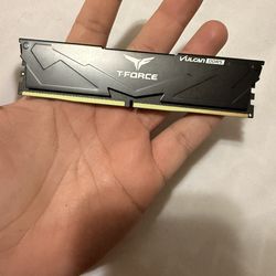 T Force Ram 16GB DDR5 6000 (1Rx8)