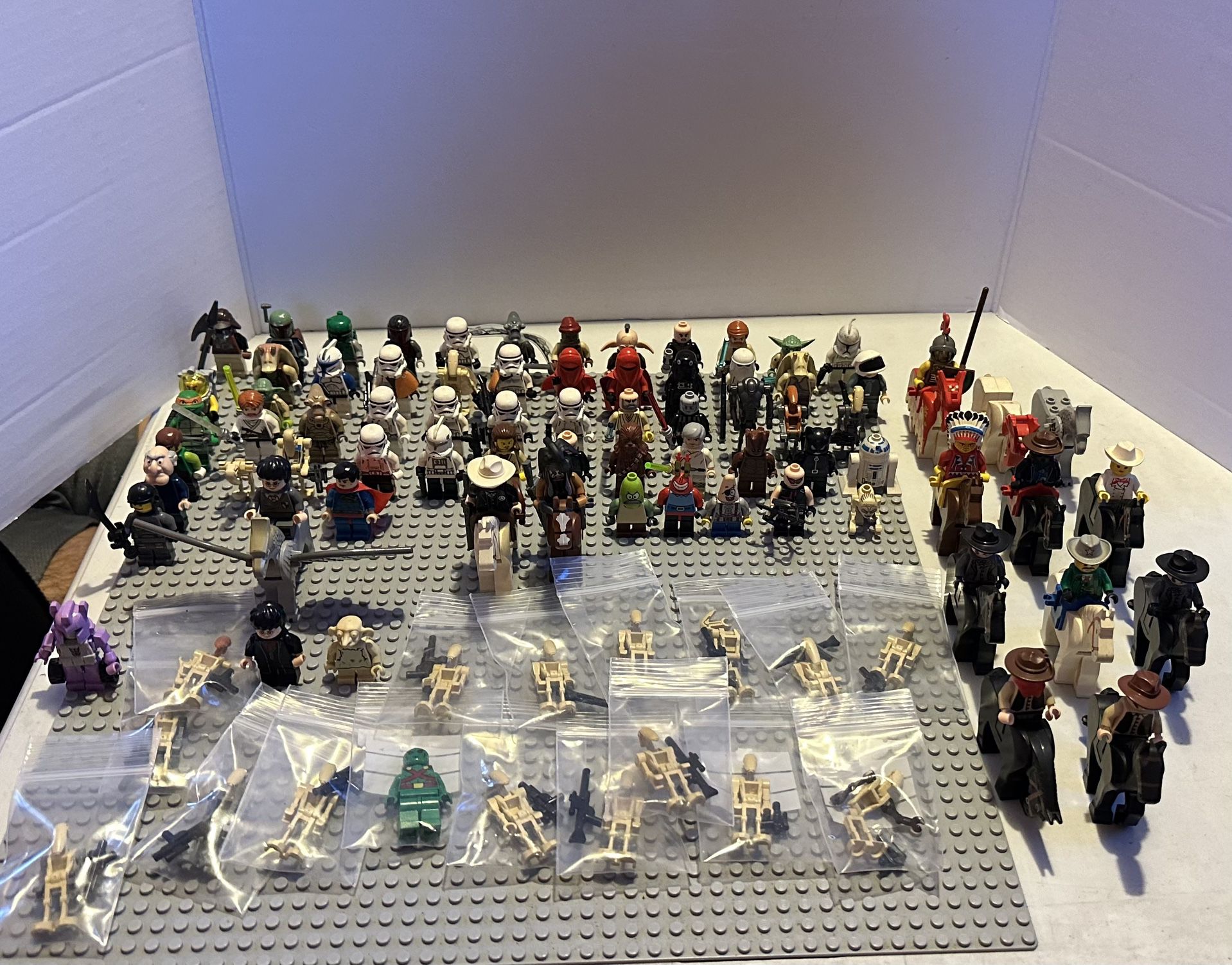 BIG LOT OF LEGO MINI FIGURES (Star Wars, Harry Potter, Lone Ranger) 100 