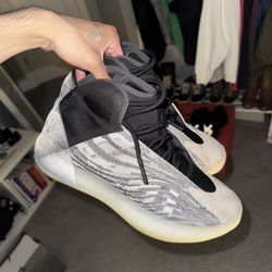Adidas Yeezy QNTM