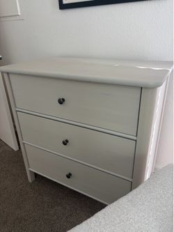 IKEA Dresser - Like New