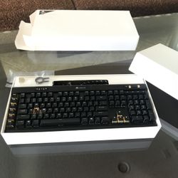 Corsair K95 platinum SE mechanical keyboard