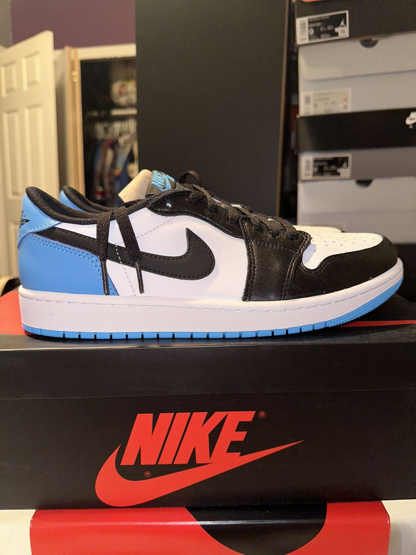 Air Jordan Retro Low OG “UNC” size