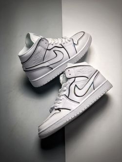 Jordan 1 mid hot sale iridescent reflective white