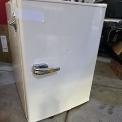 Insignia Mini Fridge