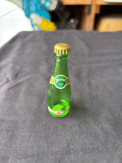 Miniature water bottle
