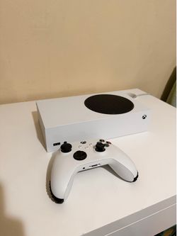 Xbox Series S Console w/ Controller
