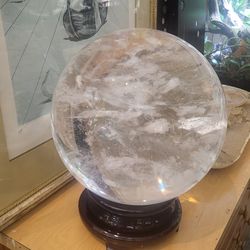 96lb. Clear white smelting stone sphere
