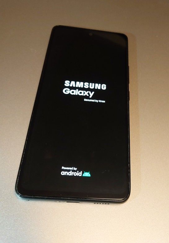 SamSung Galaxy A53 5G UNLOCKED ANY NETWORK, 6.5 inch Super AMOLED, 120Hz, (refresh rate),6 GB RAM , 128 GB BUILT IN storage, Exynos 1280 (5 nm)CPU Oct
