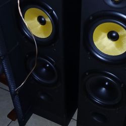 Speakers for sale reasonably priced . sold separately $25/$200 a pair , depending on pair   