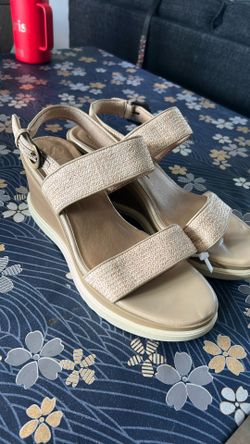 Naturalizer Women's Livia size 10M