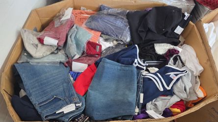 CLOTHING PALLETS