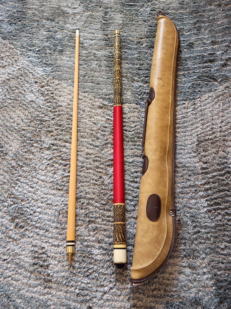 Vintage Pool Cue & Case