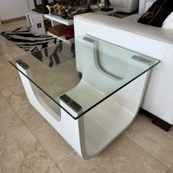 Modern Glass Side Table - 24” x 24” - Retail: $950
