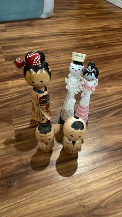 Japanese wooden kokeshi dolls