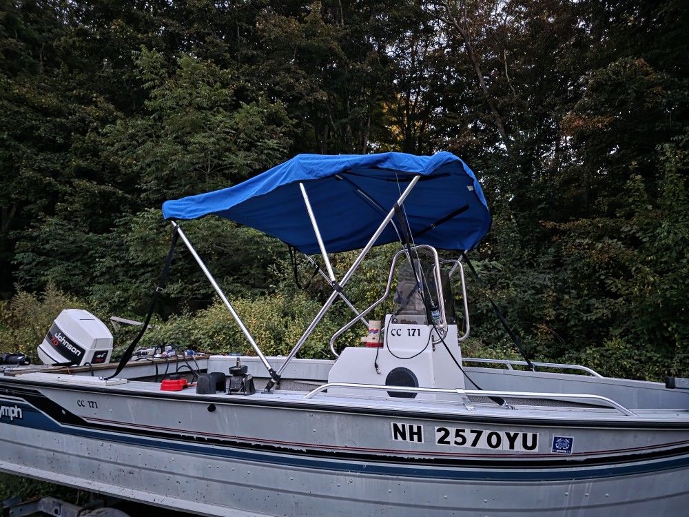 1990 17ft Center console