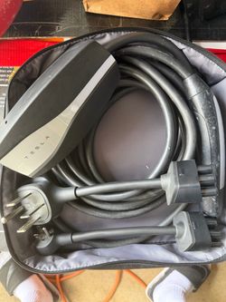 Tesla mobile charger