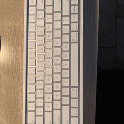 Apple Magic Keyboard -British English