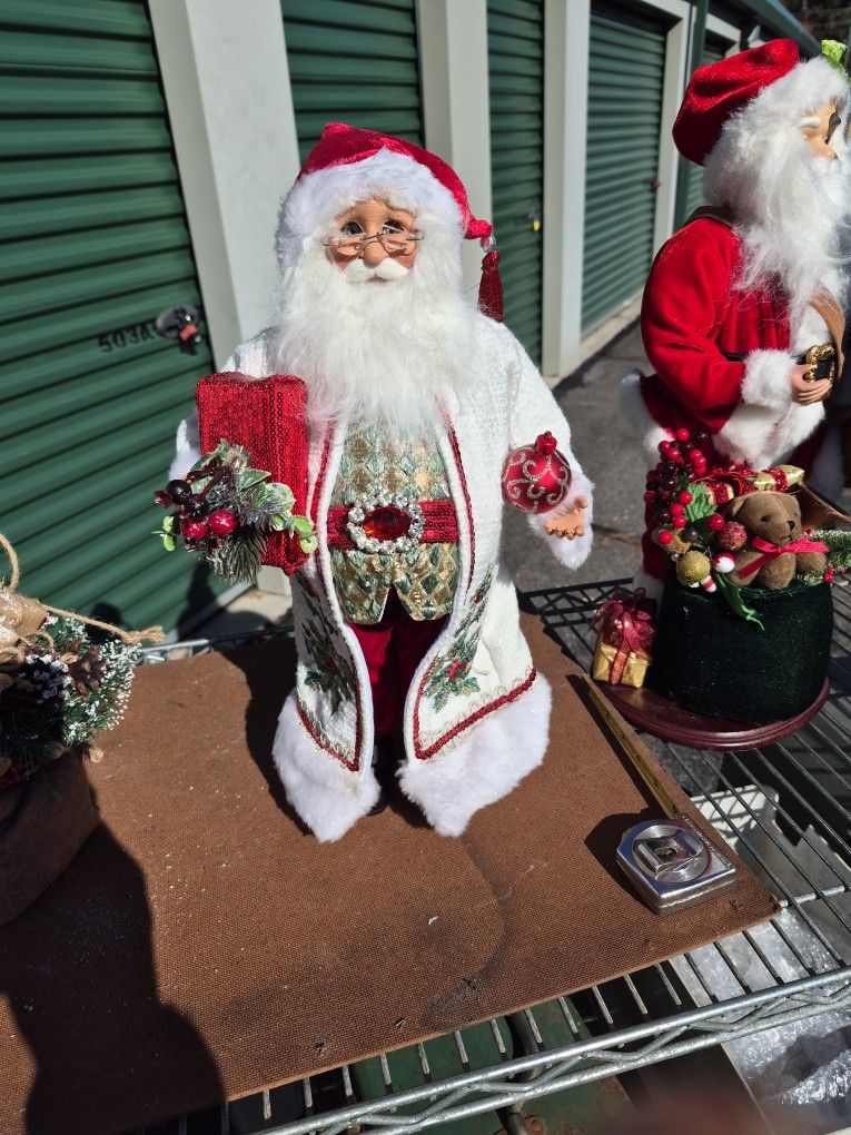 Karen Dideon Collectio.