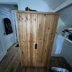 Wardrobe 