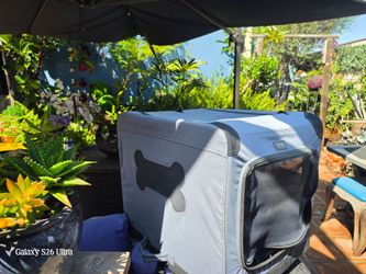 Canvas Pet Crate/Carrier....  Top Paw