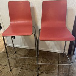 TALL BAR STOOLS 