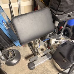 Single Arm Dumbbell Workout Preacher Curl Bench