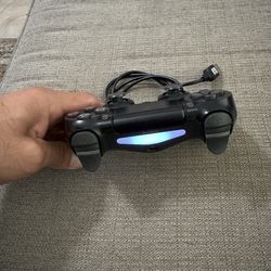 PS4 CONTROLLER
