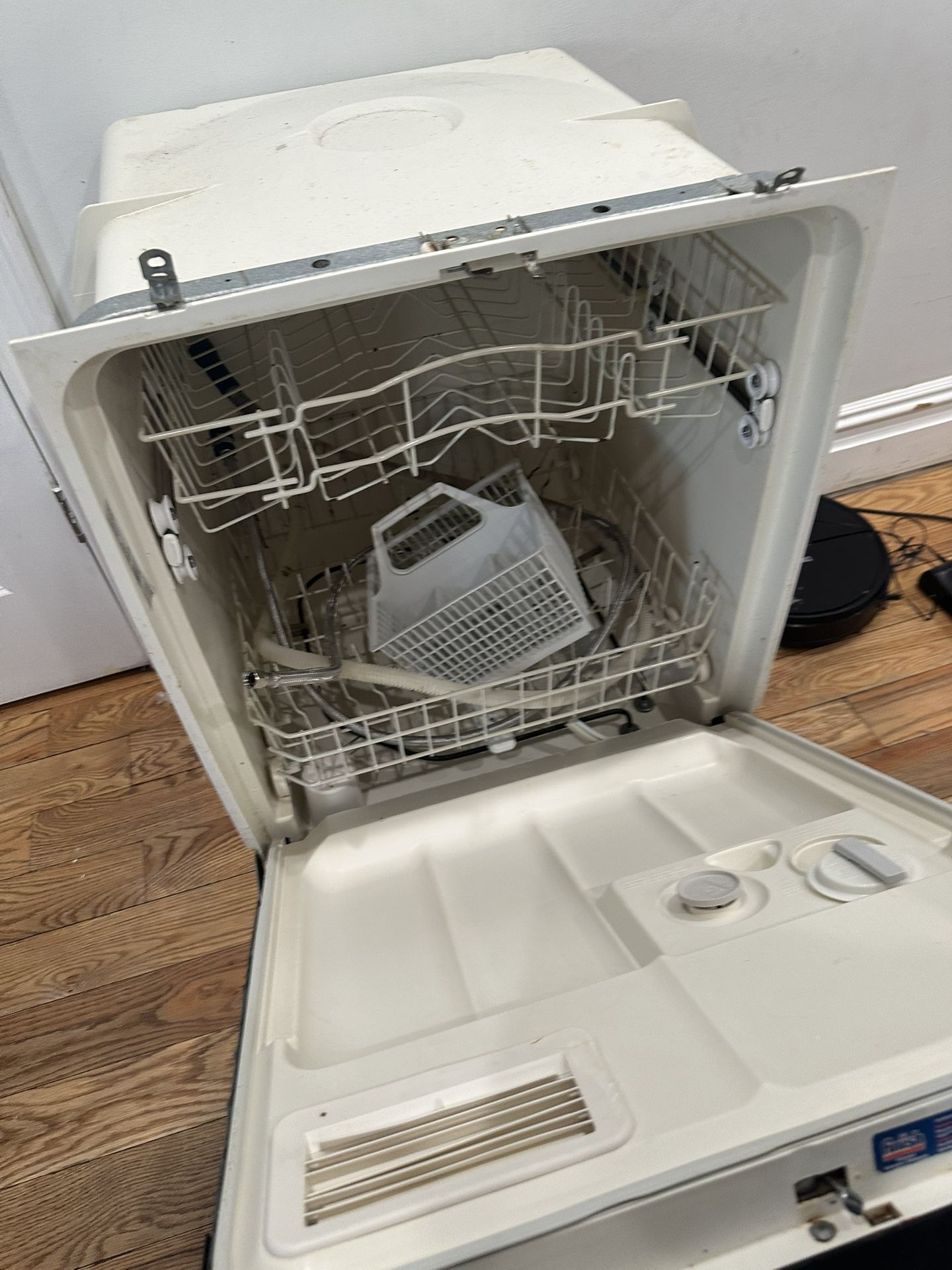 Dishwasher 