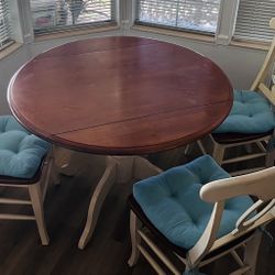 4 Piece Dining Set 42in Round Table 