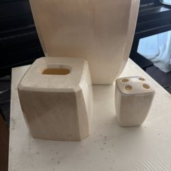 Bathroom Set - Trash Can - Square Tissue Holder - Toothbrush Holder 