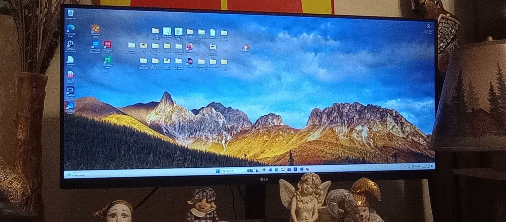 LG 1080p Ultra wide monitor 34WQ500-B