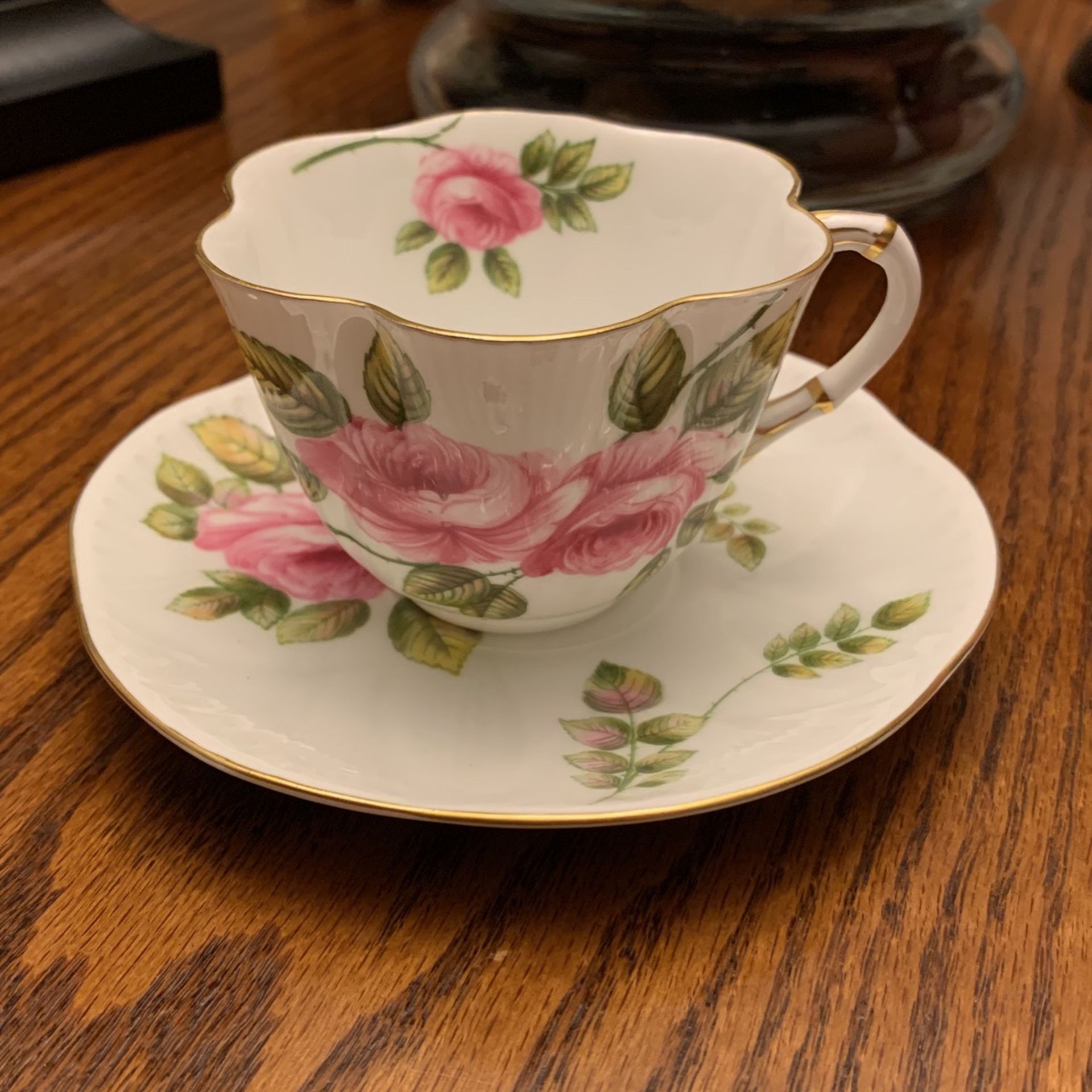 Vintage Rambler Rose Fine Bone China 13671 Shelley England Tea Cup And Saucer