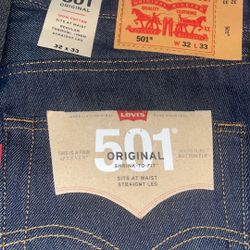 501 Brand New Size 32/33