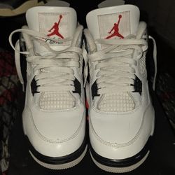Jordan 4 White Cement Size 9.5