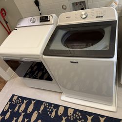 2025 Maytag Washer/Dryer Set