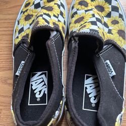 Youth Vans size 4 & Women’s 7 (youth 5.5)