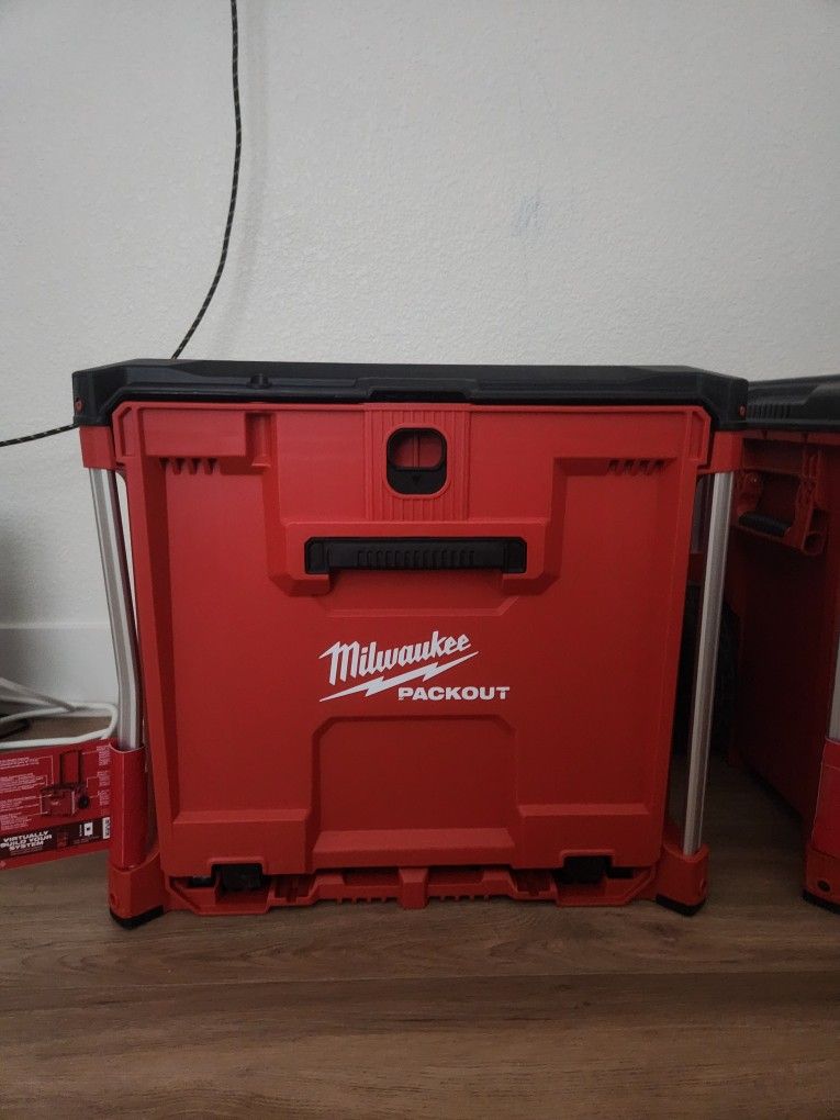 Milwaukee PACKOUT 19 in. Rolling Drawer Tool Box