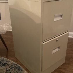  Filing cabinet