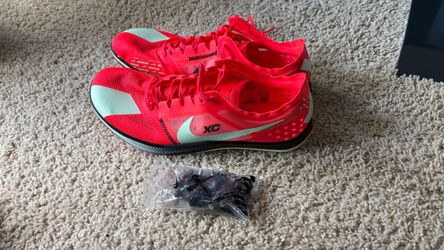 NIKE Dragonfly XC - Bright Crimson - Size 10 Mens (Brand New)