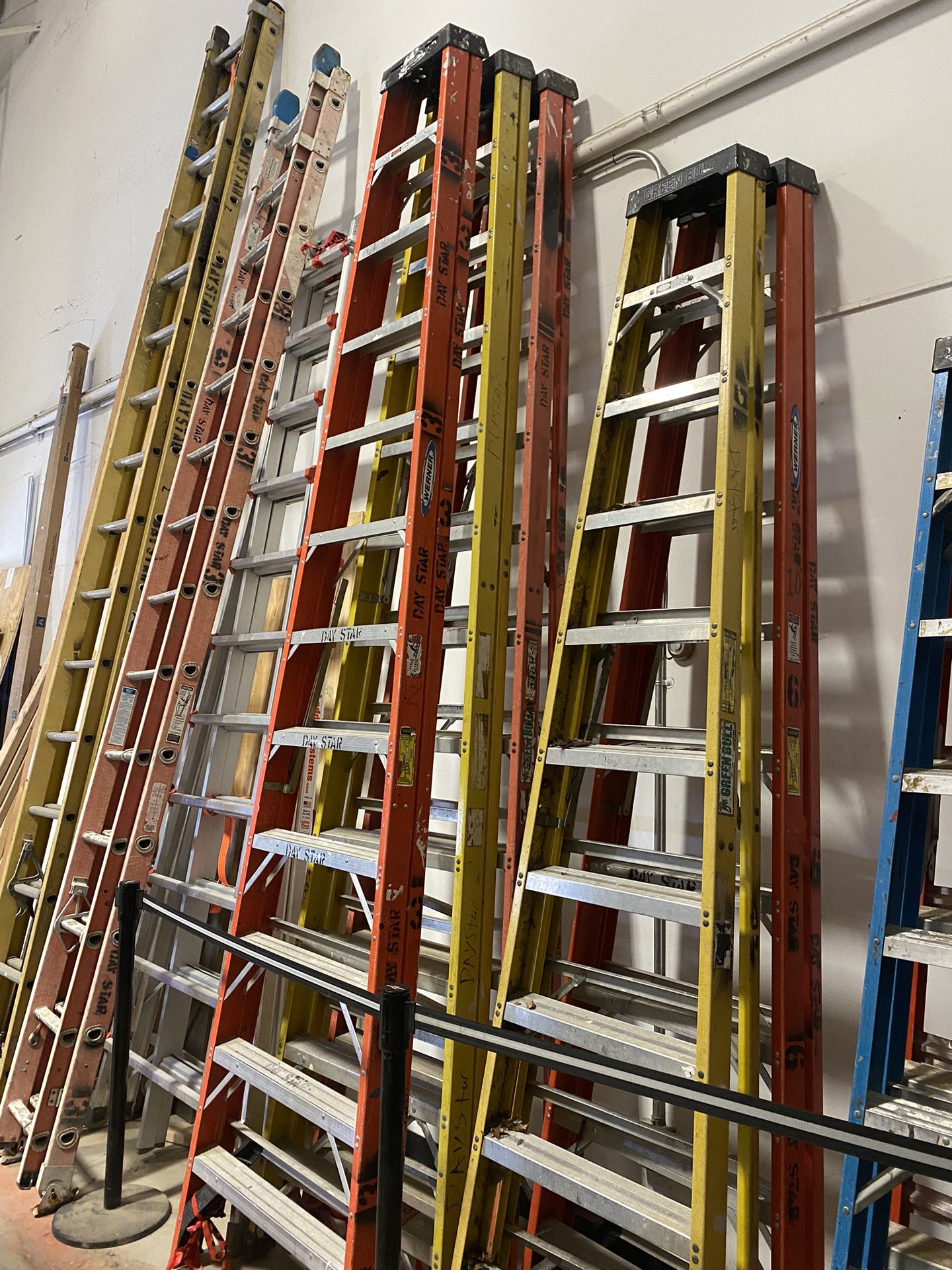 Fiberglass Ladders 