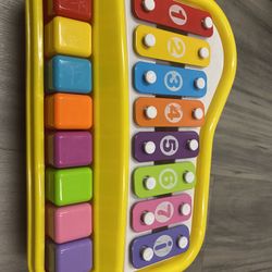 Piano Toy