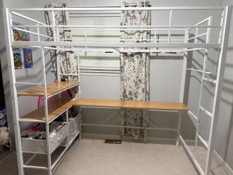 Twin Bed/Desk