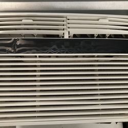 Air Conditioner Works Like New