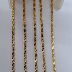 10 Yards Gucci: Electro Plated Gold Chain.  / Gucci: Cadena En Baño De Oro.