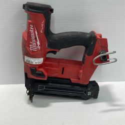 Milwaukee Nailer & Stapler